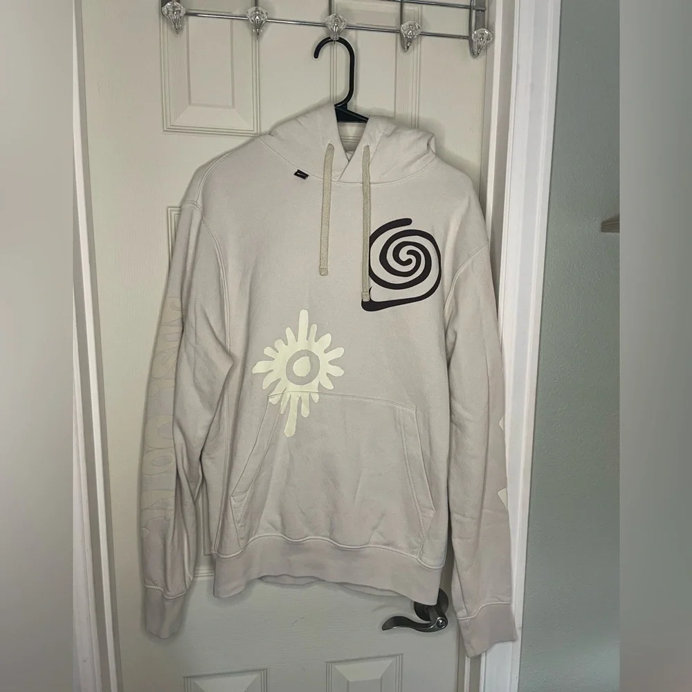 Nike Small Pullover Cream Colored Hoodie